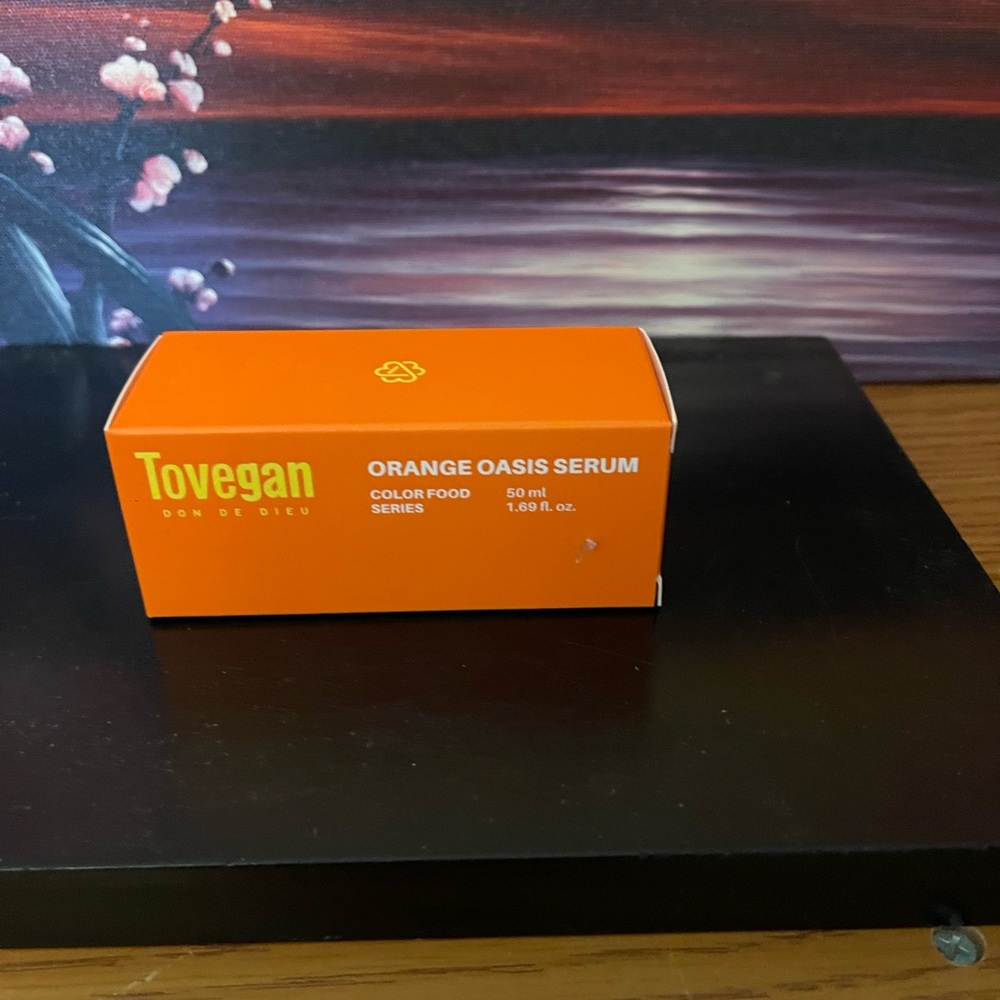 Tovegan orange oasis serum